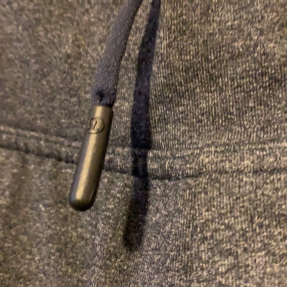 Mens lululemon pants large - Picture 2 of 6